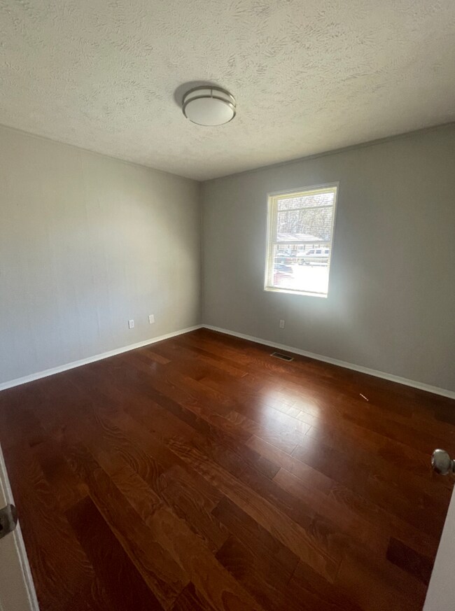 Building Photo - Cozy Townhome located in West Knox