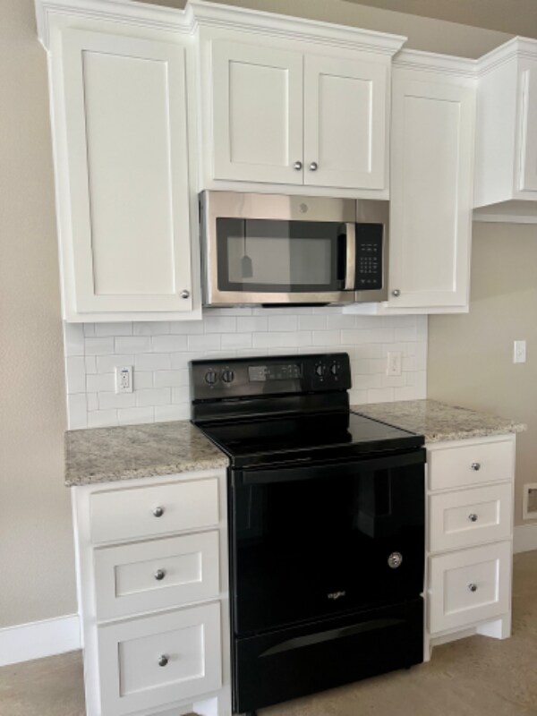 Building Photo - 3225 Belmont Dr