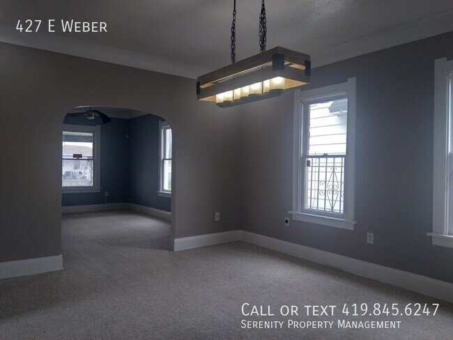 Building Photo - 427 E Weber St