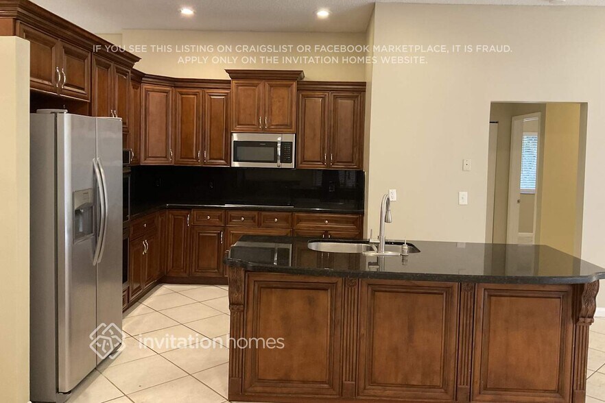 Building Photo - 5048 NW 98th Ln