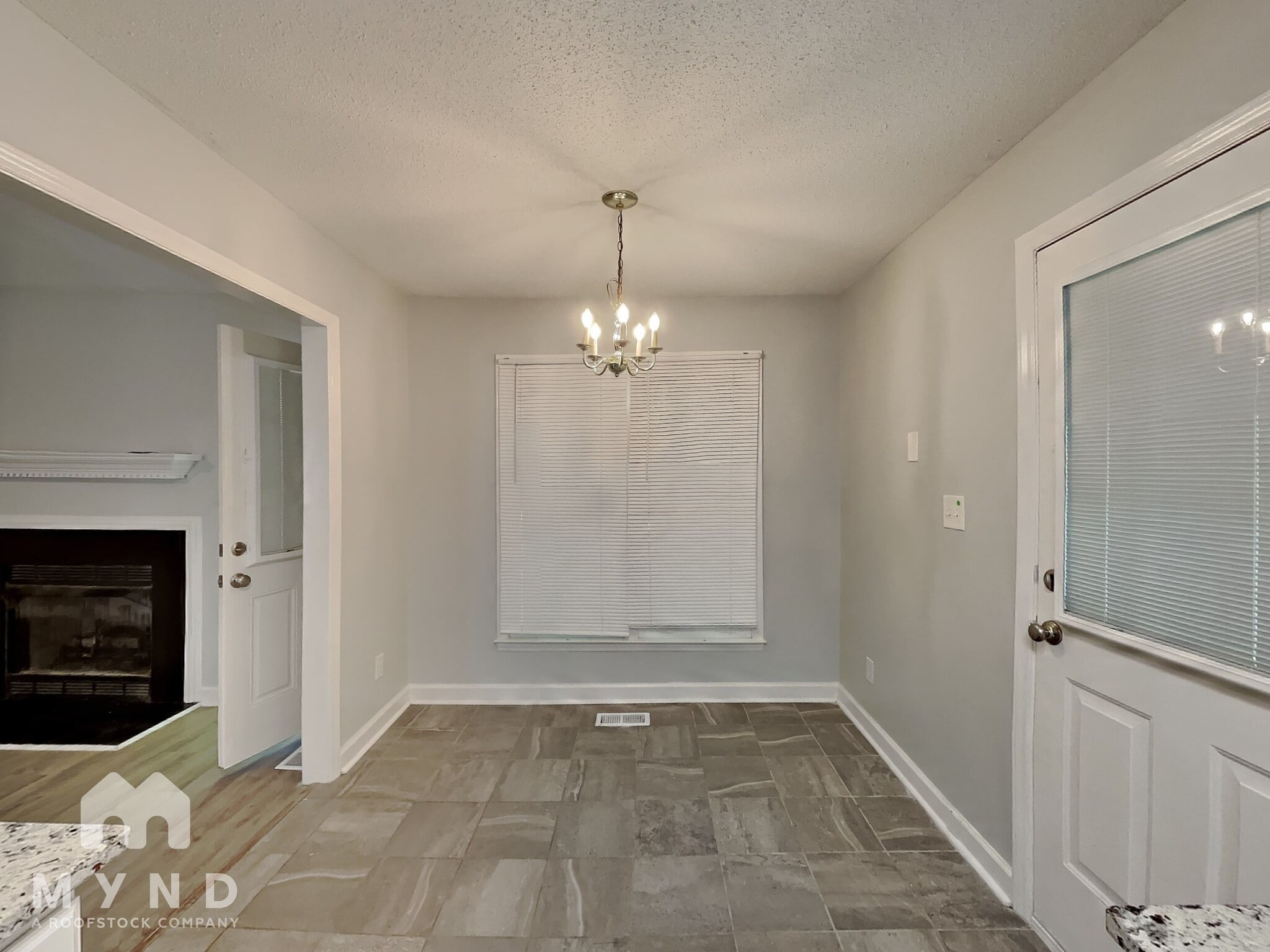 Building Photo - 904 Clifford Dr