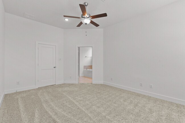 Building Photo - 21118 Garden Palm Dr