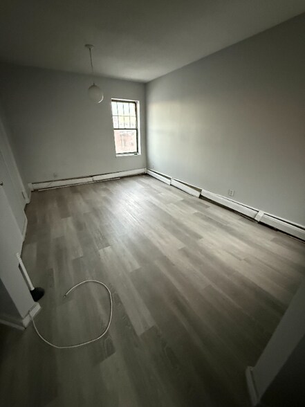 Building Photo - 10 Congress St