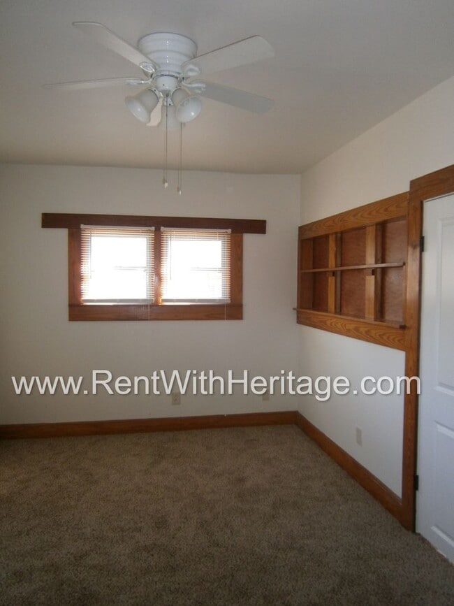 Building Photo - GORGEOUS RANCH/ GRAND PA'S BUNGELOW/ 1.6 ACRES/ FRONT PORCH/ PRIVATE YARD