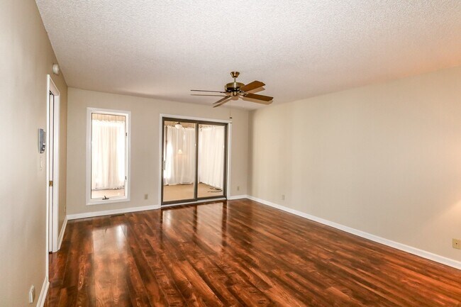 Building Photo - 2 Galeon Ln