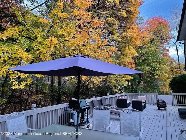 Building Photo - 56 West Side Ave