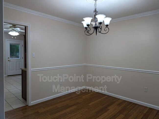 Building Photo - 9707 Covedale Dr