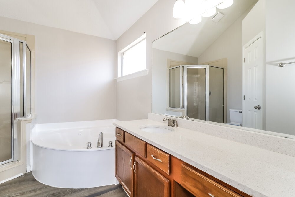 Building Photo - 4844 Pine Forrest Dr