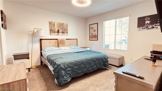 Building Photo - 623 Sedum Ave.