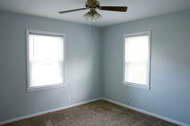 Building Photo - 1242 Genesee Ave