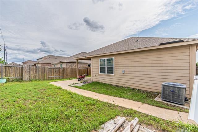 Building Photo - 323 Cedar Crk Dr