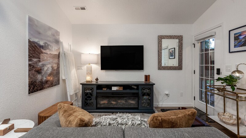 Building Photo - 15270 SW Springdale Ct