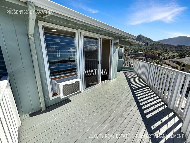 Building Photo - 1266 Manulani St