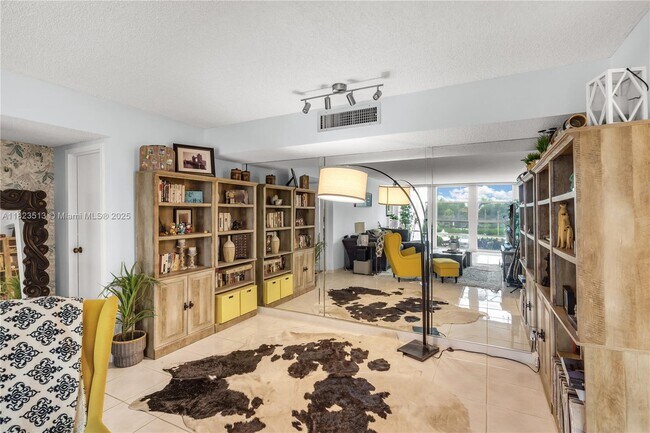 Building Photo - 601 Three Islands Boulevard