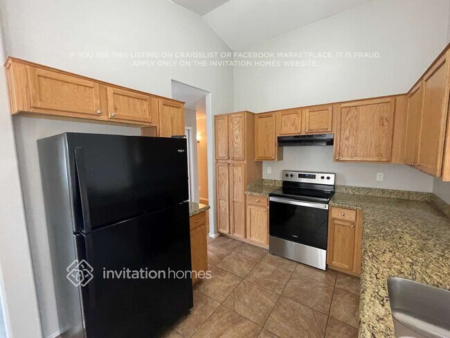 Building Photo - 25841 W Whyman St