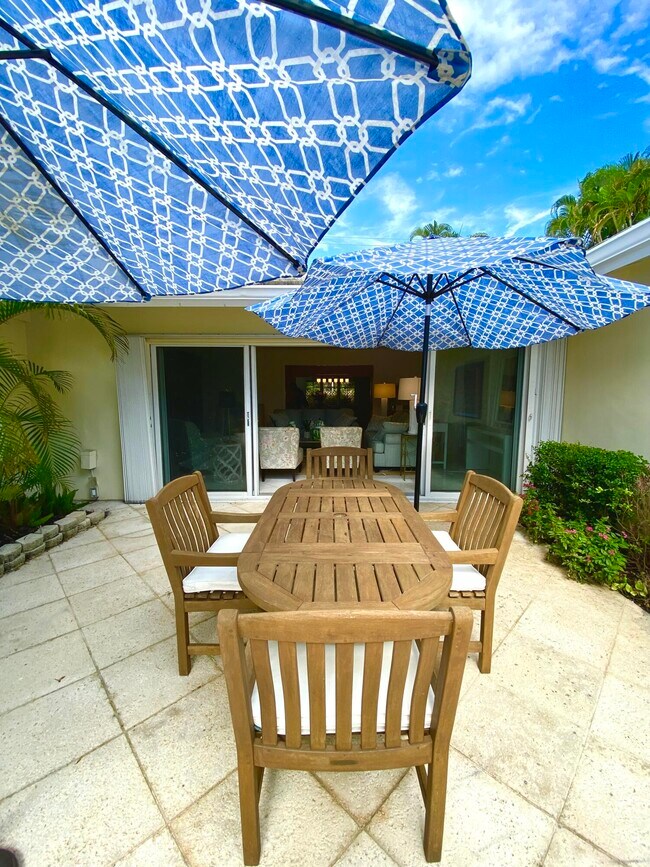 Building Photo - 241 List Rd