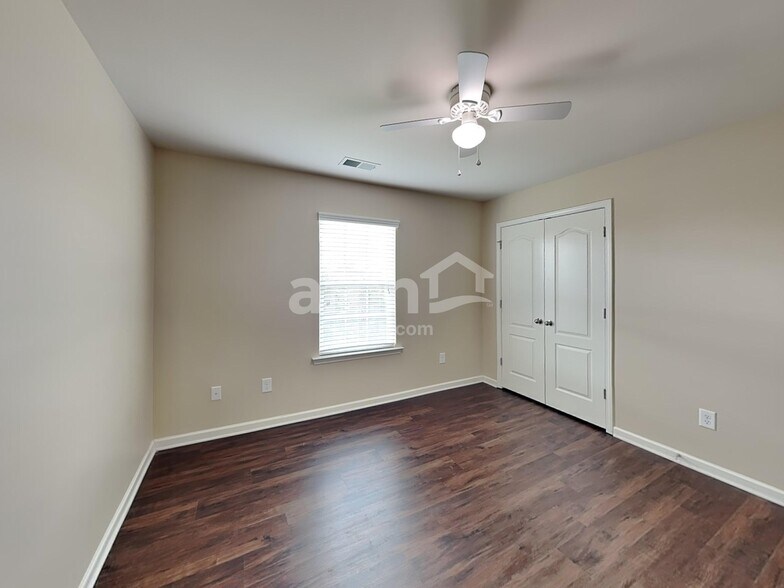 Building Photo - 2664 Southern Trace Dr