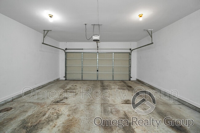 Building Photo - 2130 Forest Lakes Ln