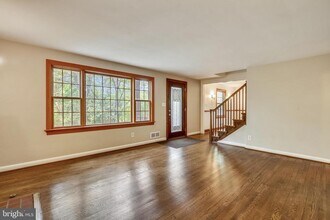 Building Photo - 2325 Highland Ave