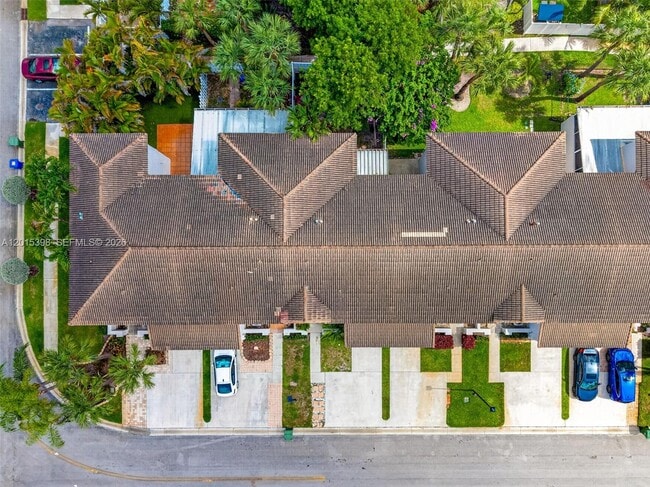 Building Photo - 16889 SW 1st Manor