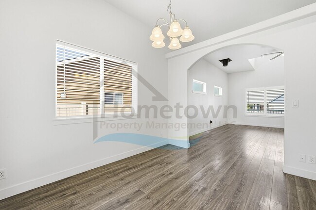 Building Photo - 5163 E Portside Ct