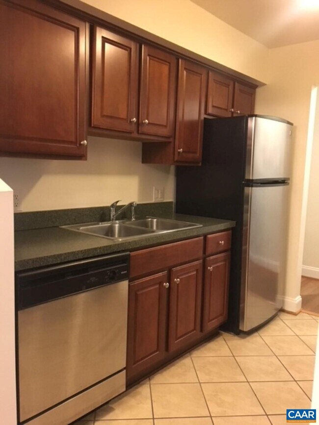 Building Photo - 102 Turtle Creek Rd