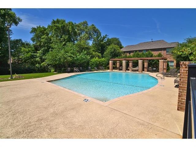 Building Photo - 3209 Bloomfield Ct