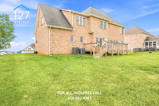 Building Photo - Comfortable & Stunning 4-Bedroom House in Prime Forest Location!