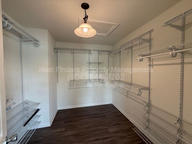 Building Photo - 386 Rittburn Ln