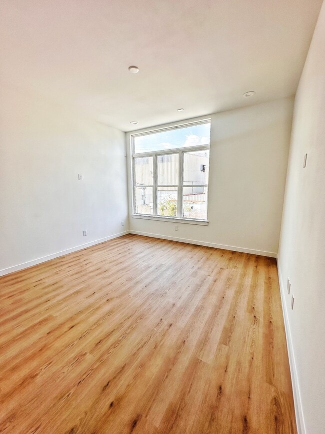 Building Photo - 1016 Patton St