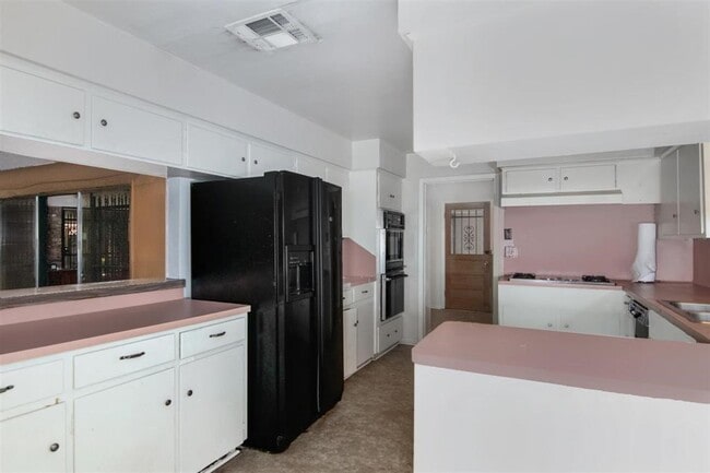 Building Photo - 4015 Mischire Dr