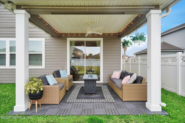 Building Photo - 187 Silverleaf Village Dr