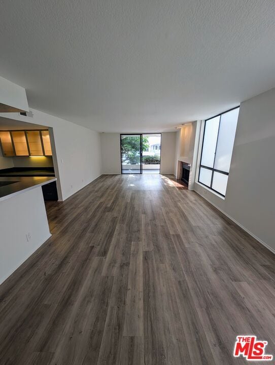 Building Photo - 1312 S Saltair Ave