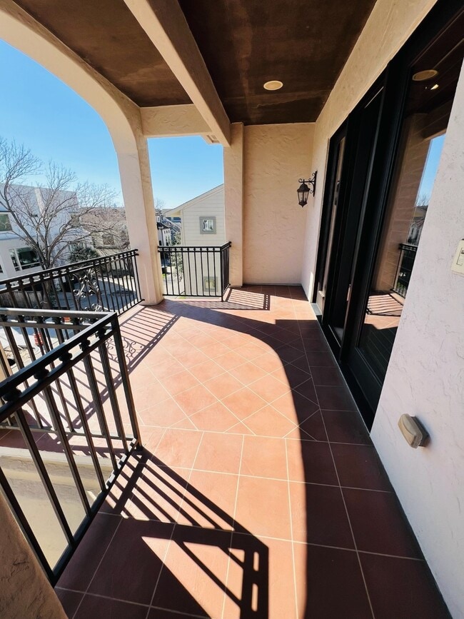 Building Photo - 4310 Floyd St