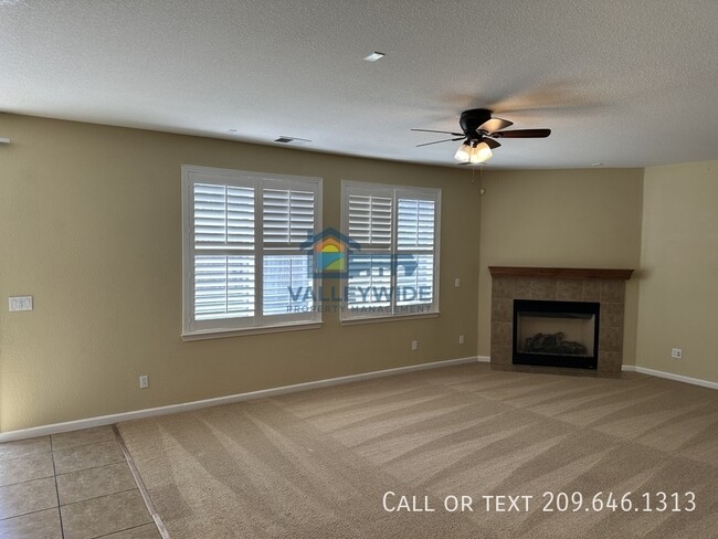 Building Photo - 2704 Acapulco Way