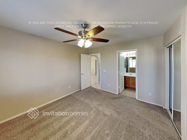 Building Photo - 12110 N 130th Dr