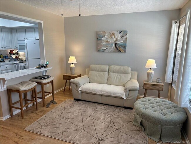 Building Photo - 2929 SE Ocean Blvd