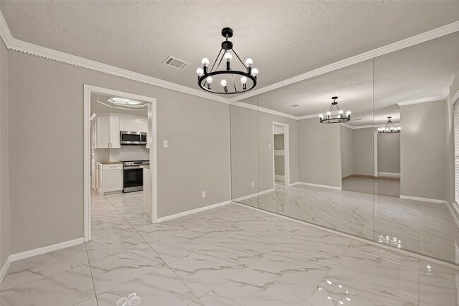 Building Photo - 5207 Bent Bough Ln