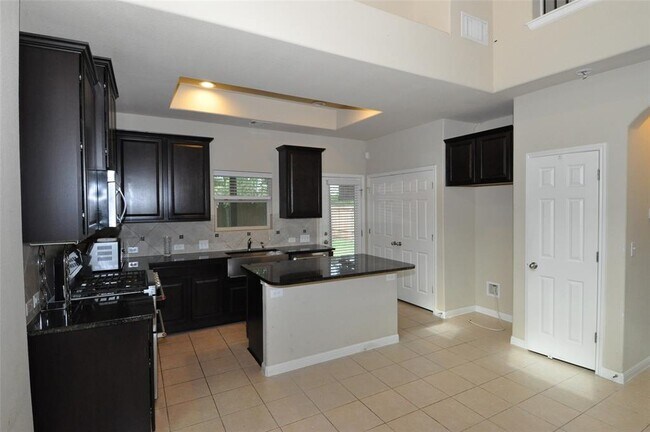 Building Photo - 7709 Menchaca Rd