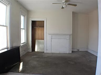 Building Photo - 523 Lowell St