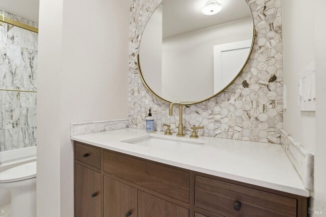 Building Photo - 122 Mariner Green Ct