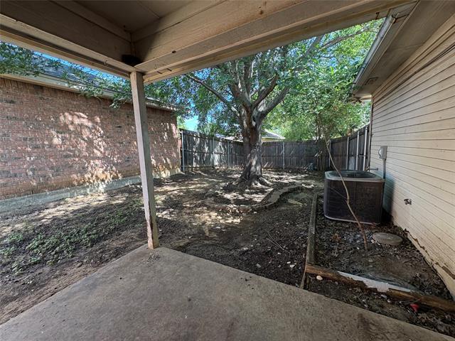 Building Photo - 318 Bryant Ln