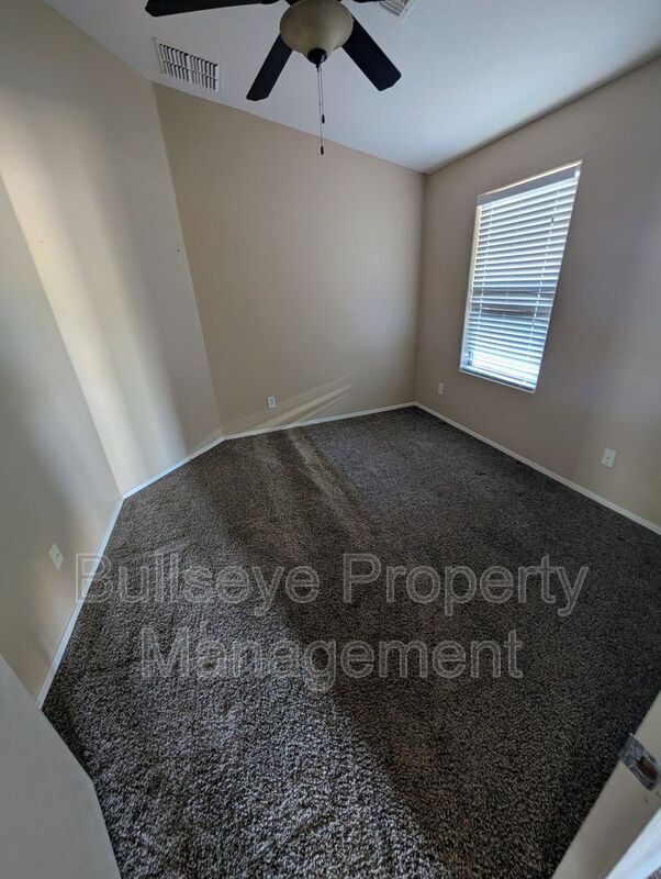 Building Photo - 45553 W Sky Ln