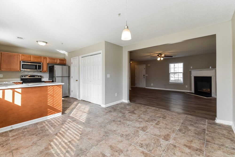 Building Photo - 111 Watercress Ct