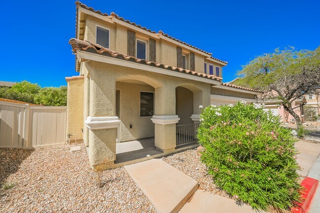 Building Photo - 3 Bedroom, 2.5 Bath Two-Story Home Located In The Charming Southwest Area!