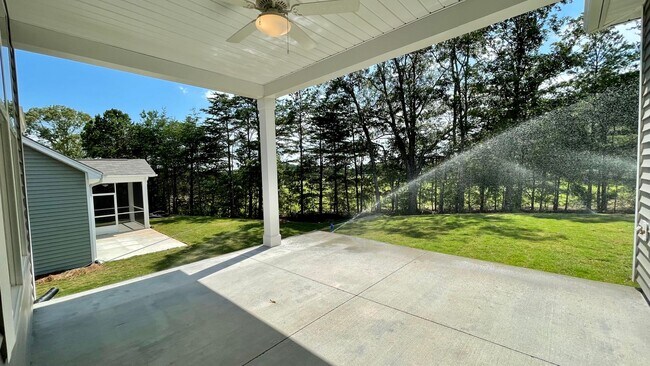 Building Photo - Beautiful home featuring 4 Bedrooms, 3 Full Baths, Flex Space/Office located in the highly sought...