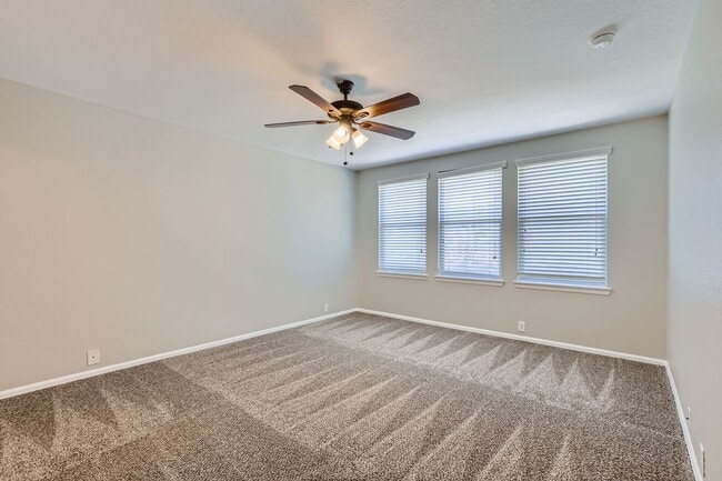 Building Photo - Large one story home on a corner lot locat...