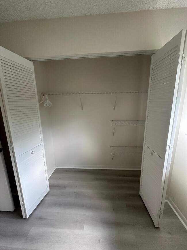 Building Photo - 7630 Lago Del Mar Dr