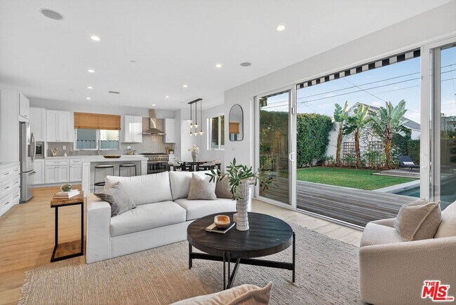 Building Photo - 9036 W 24th St