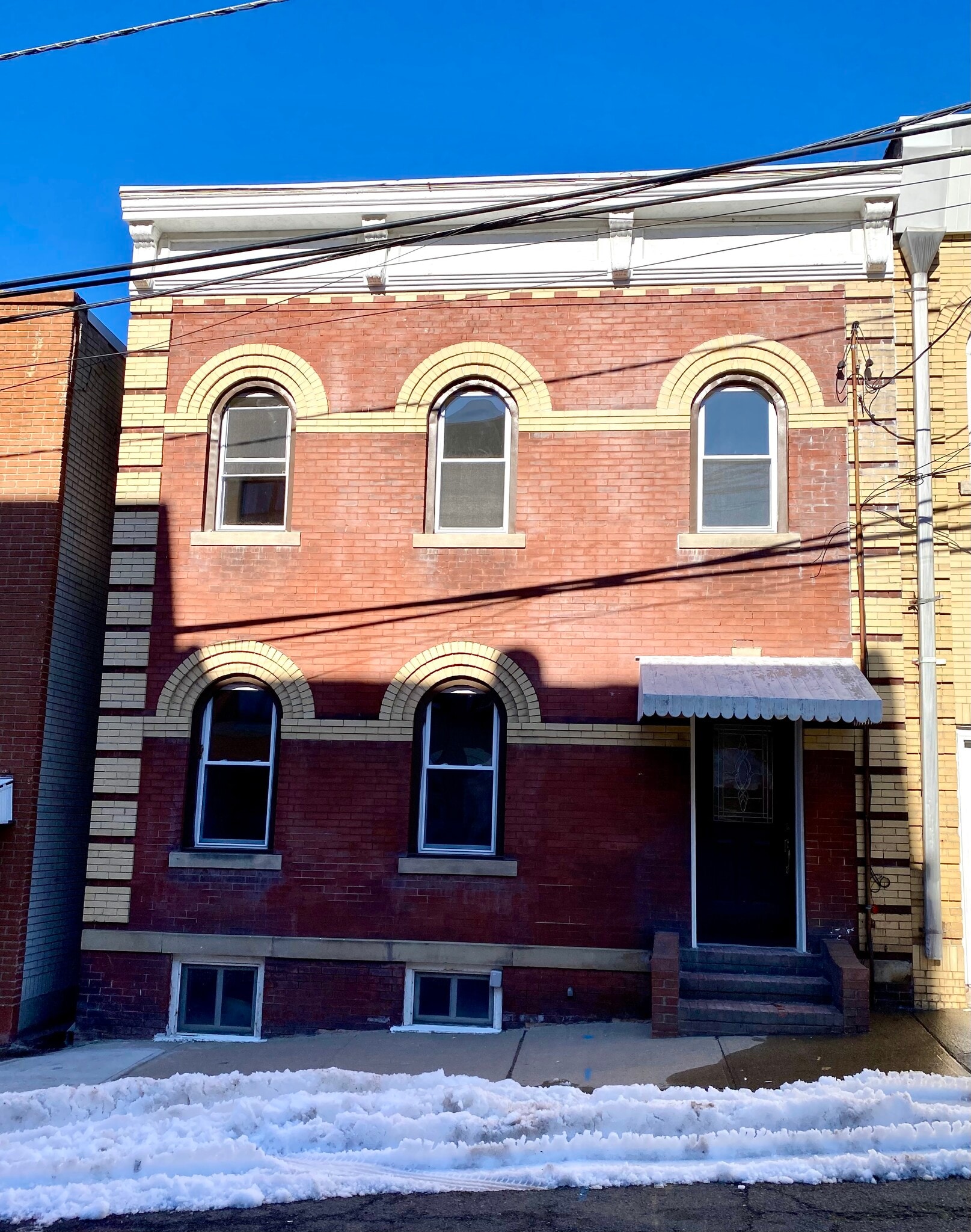 Front - 55 Spring St